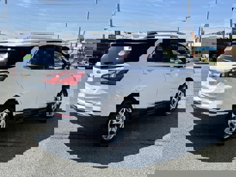 Used 2020 Chevrolet Equinox Premier image 4