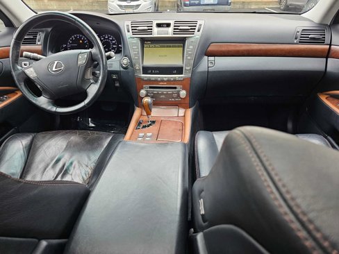 Used 2010 Lexus LS 460 image 15