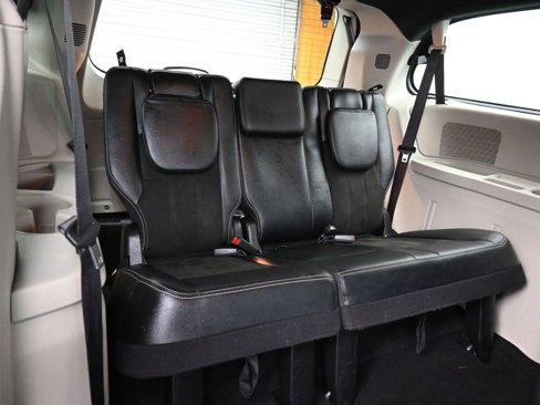 Used 2019 Dodge Grand Caravan SXT image 45
