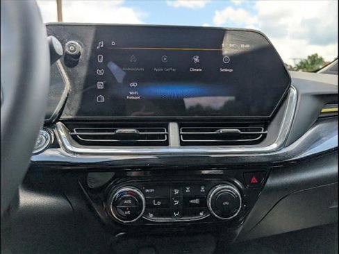 Used 2024 Chevrolet Trax ACTIV w/ Driver Confidence Package image 19