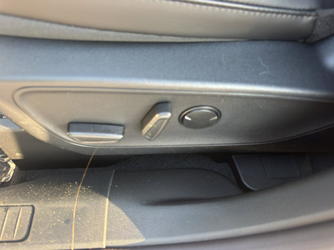 New 2025 Ford Escape SE image 25
