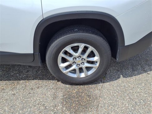 Used 2018 Chevrolet Traverse LT image 21