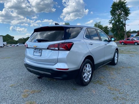 Used 2022 Chevrolet Equinox LT image 3