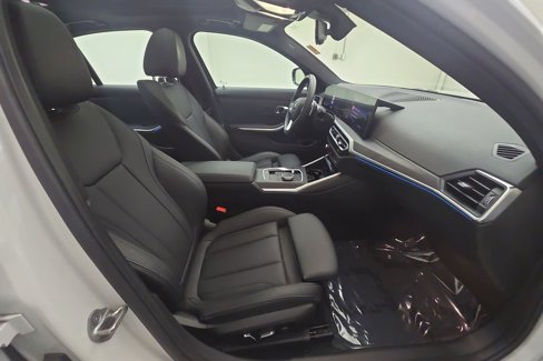 Used 2024 BMW 330i xDrive Sedan image 29