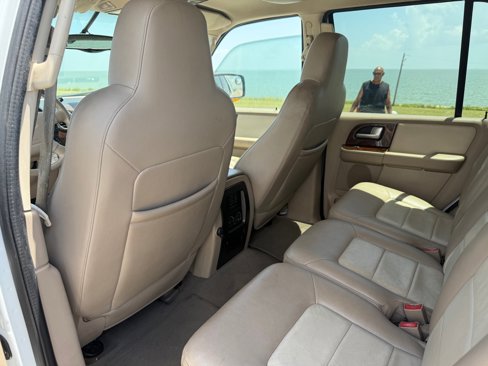 Used 2004 Ford Expedition Eddie Bauer image 14