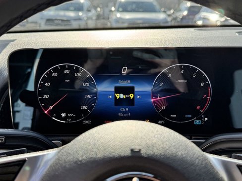 New 2025 Mercedes-Benz GLB 250 4MATIC image 13