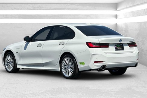 Used 2023 BMW 330e w/ Driving Assistance Package image 6