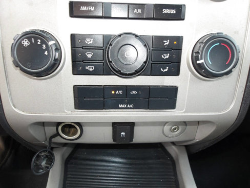 Used 2009 Ford Escape XLT image 13