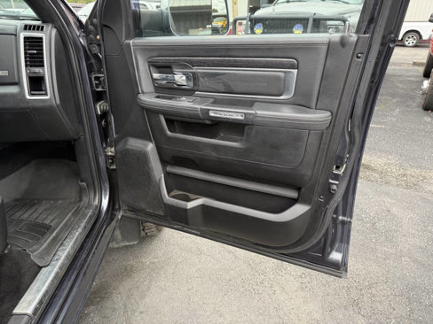 Used 2015 RAM 1500 Limited image 29