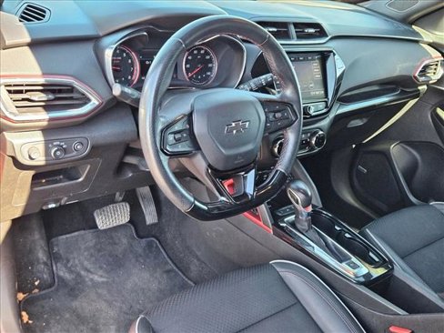 Used 2021 Chevrolet TrailBlazer RS w/ Sun and Liftgate Package image 10