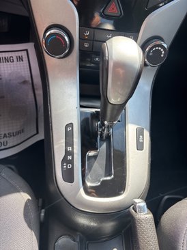 Used 2014 Chevrolet Cruze LT image 14