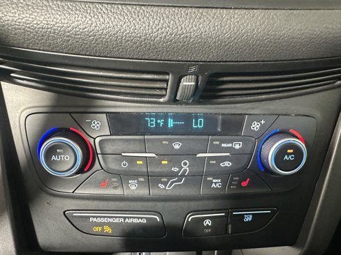 Used 2019 Ford Escape SEL image 21