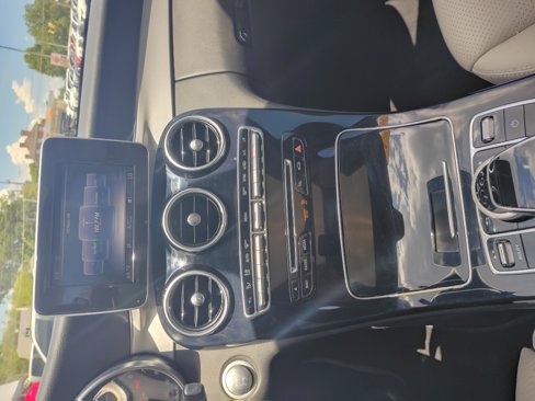 Used 2015 Mercedes-Benz C 300 Sedan image 12