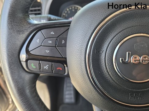Used 2019 Jeep Renegade Altitude w/ Quick Order Package 2XM image 31