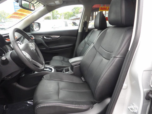 Used 2016 Nissan Rogue SL w/ SL Premium Package image 8