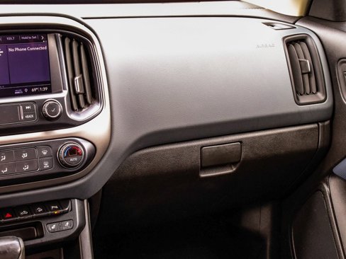 Used 2019 Chevrolet Colorado Z71 image 16