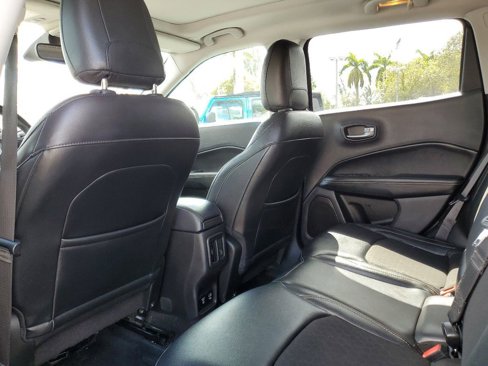 Used 2017 Jeep Compass Latitude w/ Popular Equipment Group image 10