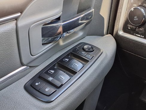 Used 2017 RAM 1500 Big Horn image 32