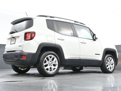 Used 2016 Jeep Renegade Latitude w/ Cold Weather Group image 48