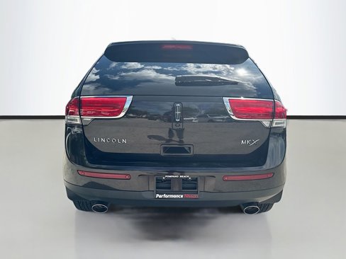 Used 2013 Lincoln MKX FWD image 7