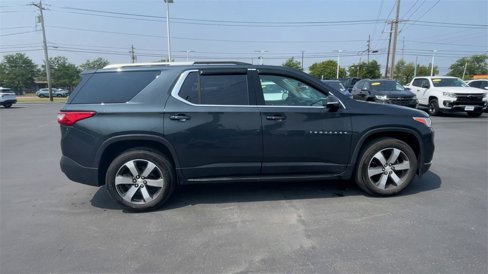 Used 2018 Chevrolet Traverse LT image 9