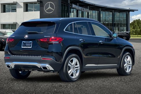 Certified 2021 Mercedes-Benz GLA 250 4MATIC w/ Premium Package image 4