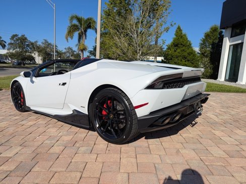 Used 2017 Lamborghini Huracan LP 610-4 image 10