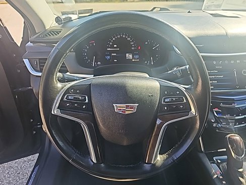 Used 2016 Cadillac XTS Luxury image 25