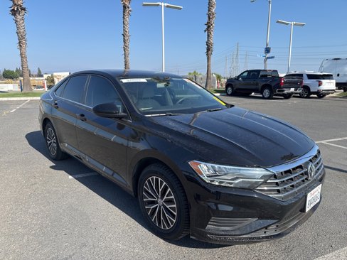 Used 2021 Volkswagen Jetta R-Line image 2