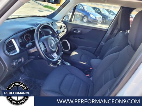 Used 2018 Jeep Renegade Latitude w/ Cold Weather Group image 15