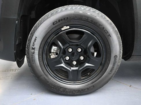 Used 2022 Jeep Renegade Sport image 5