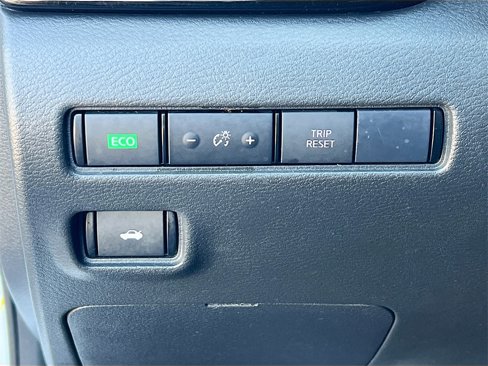 Used 2023 Nissan Sentra SV w/ All-Weather Package image 10