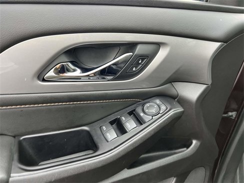 Used 2019 Chevrolet Traverse LT image 20