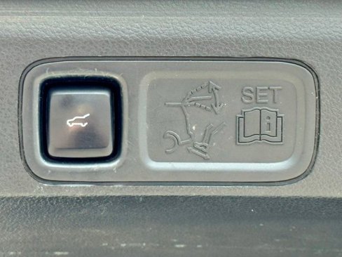 Used 2021 Ford Expedition Limited image 40