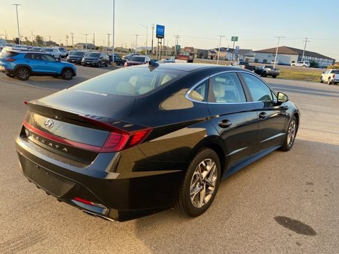 Used 2021 Hyundai Sonata SEL image 5