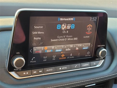Used 2023 Nissan Rogue S image 21