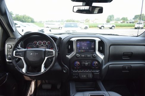 Used 2020 Chevrolet Silverado 1500 RST image 36