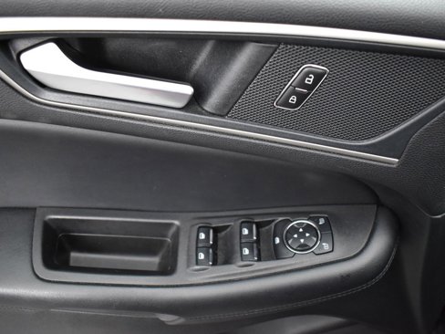Used 2023 Ford Edge SEL image 30