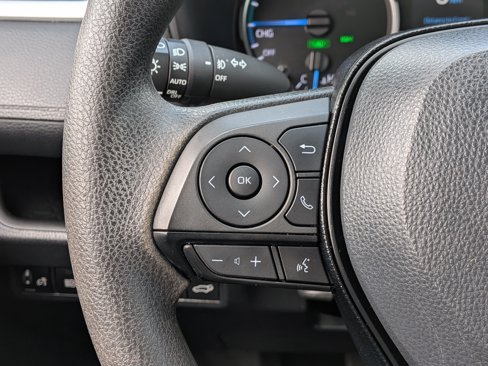 Used 2021 Toyota RAV4 XLE image 34