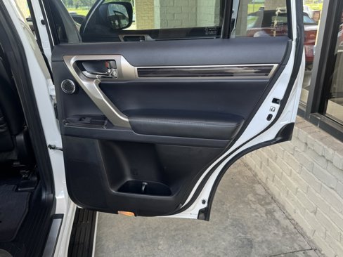 Used 2020 Lexus GX 460 Luxury image 48