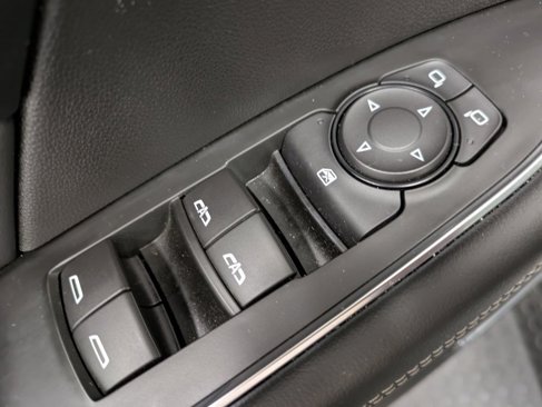 Used 2022 Buick Envision Avenir w/ Technology Package II image 9