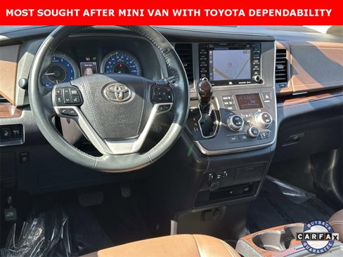 Used 2018 Toyota Sienna XLE Premium image 2