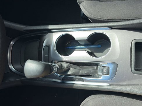 Used 2022 Chevrolet Malibu LT image 14