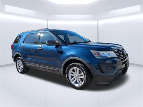 Used 2017 Ford Explorer 4WD image 2