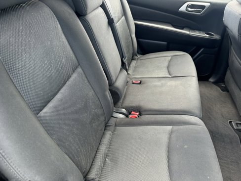 Used 2020 Nissan Pathfinder S image 8