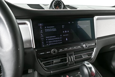 Certified 2021 Porsche Macan S image 13