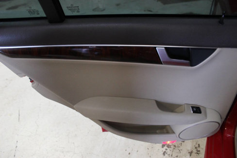 Used 2014 Mercedes-Benz C 300 4MATIC Sedan image 16