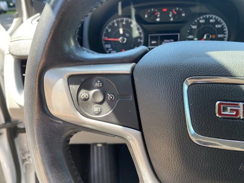 Used 2018 GMC Terrain SLE image 14