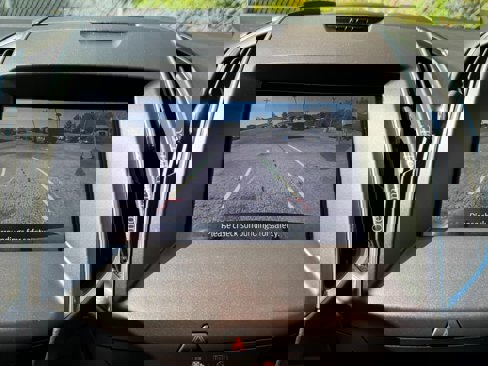 Used 2020 Ford Edge Titanium image 28