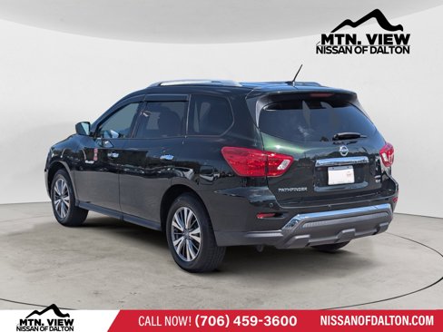 Used 2018 Nissan Pathfinder SV image 5
